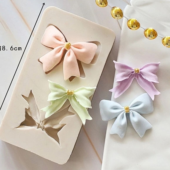 Silicone Mold 3D Bow Mold 2 Styles of Bows - Picture 3 of 14